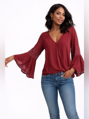 American Eagle Boho Blouse Bell Sleeve Crochet Detail Burgundy Size Large